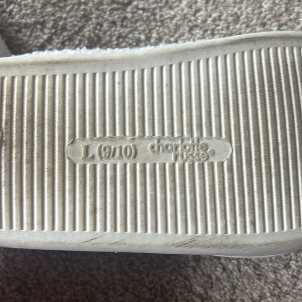 Charlotte Russe Slippers - Picture 4 of 4